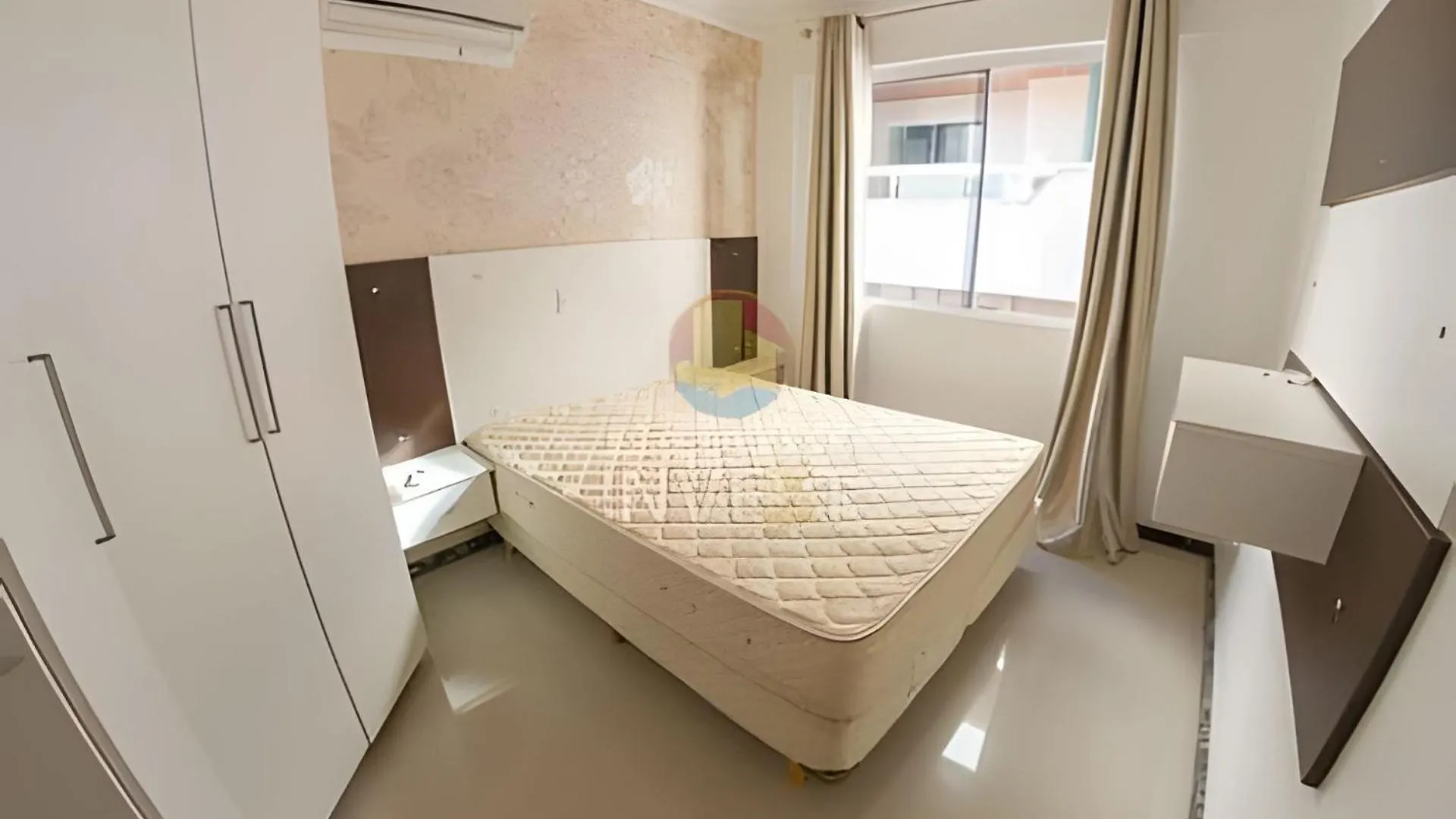 Amplo Apartamento Com 03 Suites. Bombinhas